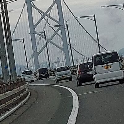 6OeNccq1HJkNWmJ's profile picture. 🎸🚀Where has our happiness gone to?
???!!!! We also need the safety of the backstage!!