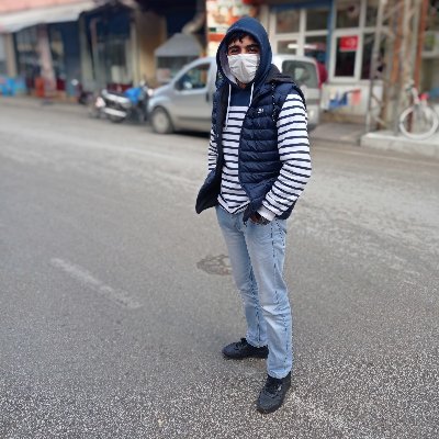 Gencomm2's profile picture. Gecenin de bir anlamı var siyah herkese yakışmaz💥