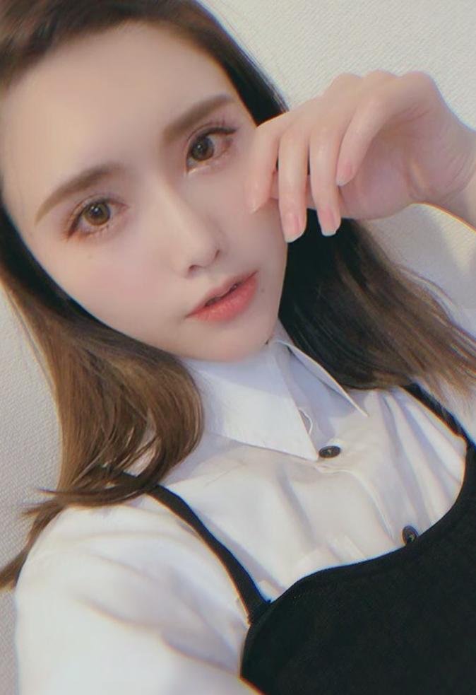 Naig71108's profile picture. 彼氏がいないセクシーな女性で、あなただけを探している フォーしたら、写真を送ってあげる～ まってるよ！