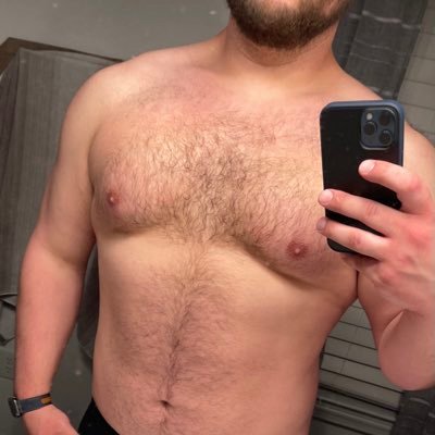 Just a Happily Taken Country Daddy here to sharing some naked fun. 18+ Only. 👬🏽 @Cntrybama82