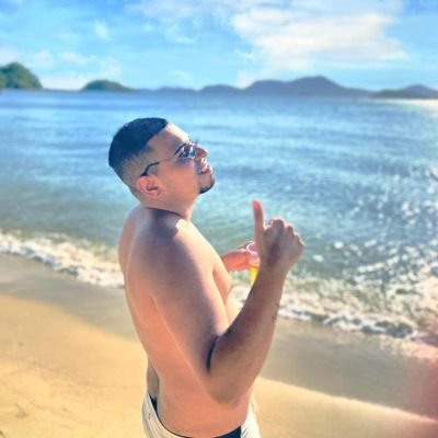 Lucas16428697's profile picture. academia  💪