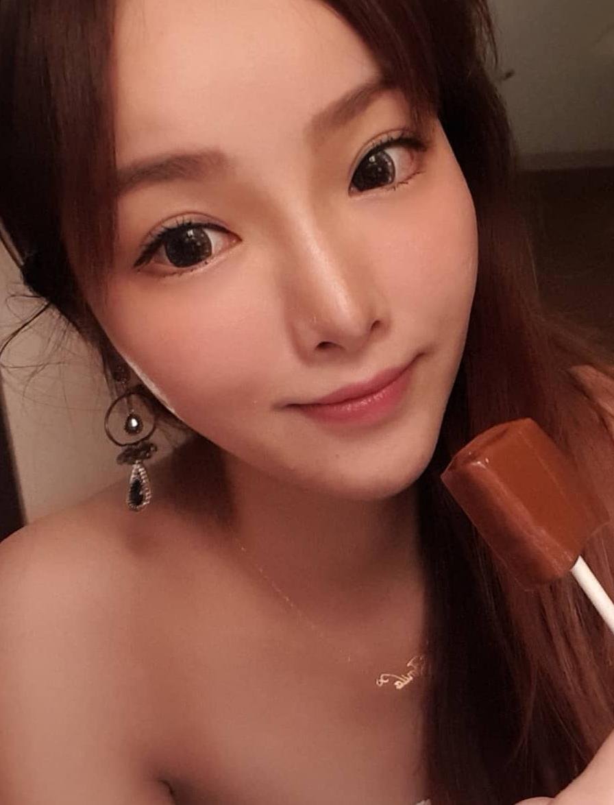 Chaar90900's profile picture. 