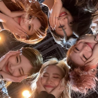 sha, brie, piya, trish, adri, raven, gab, & kim