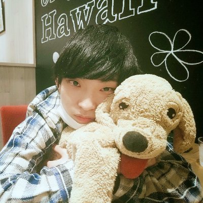 毎週日曜日19時にVLOG投稿してます。クローゼット無しのワンルームに住みながらぼちぼち働きつつ、気ままに生きてます。たまに旅もします。日頃の様子はvlogで。①YouTube収益化クリア→次の目標「ライスワーク」から「ライフワーク」へ移行したい→その次は海外旅行行きたい。