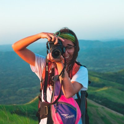 La verdadera aventura es intentar que el cine nos dé de comer. 
- Amando producir comedia 
- Amando viajar mientras tomo fotos