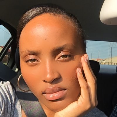 HloniiK's profile picture. 🇿🇦
JHB📍
Free Spirited Woman 🤍