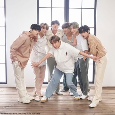 Ugotit14's profile picture. 💜우리는 서로를 가졌으니까💜 럽마셆 실천중
/ 트위터 어려워요ㅜㅜ 주로 알티나 좋아요, 투표 정보 봅니다..ㅎ