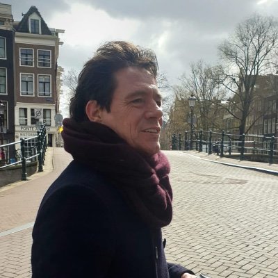 Het Financieele Dagblad, Clubbladschrijver, https://t.co/areMDRAQ3C.Diehards, NEC.
