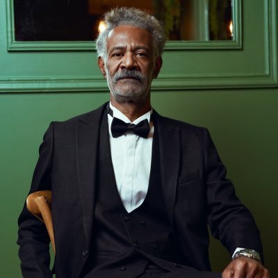dr_O7O's profile picture. why should I have a bio?