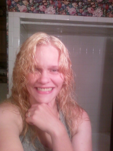 lecole20tees's profile picture. 