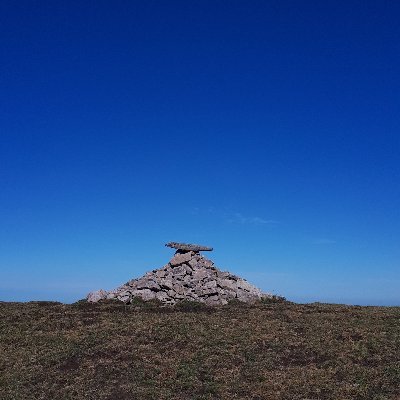 Passionné par l'histoire des hommes et des femmes qui ont fait la preuve de leurs mérite...