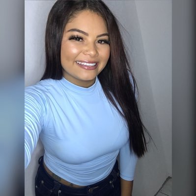 Abençoada De Mais Para Reclamar 💁💋taurina♉/gremista💙/23 aninhos/mamãe da Lavínia 💕