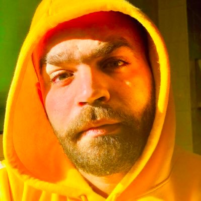 ShaarawySalama2's profile picture. يتميز شعراوي انه رايق ومش بيتضايق 😀😀😀
كلام عباقرة ☺️😉😝