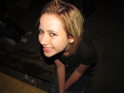 AnyaMarieBieber's profile picture. Sexy lips, dirty hips, nice ass, high class, sexy smile, bieber style ;D PEACE!