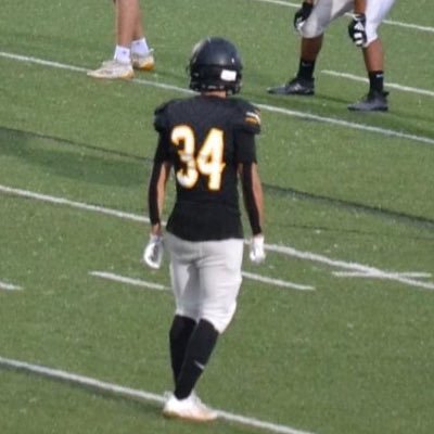 2023/ Harris County Football 🐅 / 5’10, 172lb / DB #34 / email: gian.traverzo@outlook.com; GPA 3.5; SAT 960  |highlights - https://t.co/HW4kEMY7VS|