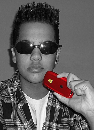 14 Anos , Santista , Ciumento , Chato && Feio! Quer saber mais ? Follow-me ;]]  → Cel: 8378-5661 (Tim) / ID: 9*493455 http://t.co/d582B79ASP