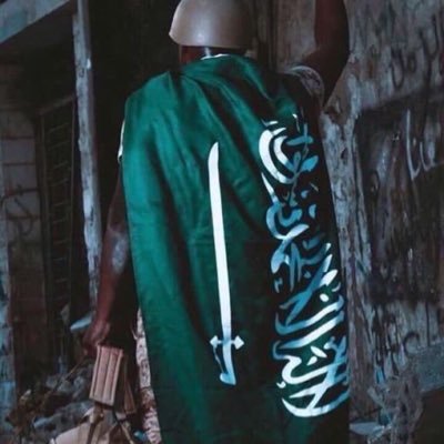 يا نجد حنا من سحابك مرتوين ماعاد يلحقني بعد شوفك ظما لا شانت الدنيا وجيت أرضك تزين ماكني إلا قالطٍ وسط السما .