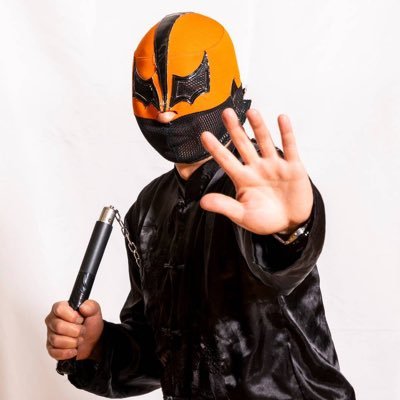 drk8VXuPWwcIWQy's profile picture. 覆面レスラーのクンフー・チェンです。大の猫好きの格闘家です。