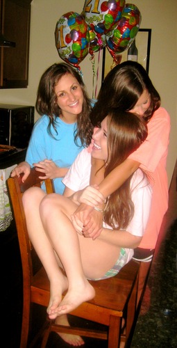 SydneyGardner1's profile picture. Don't frown, you never know who is falling in love with your smile