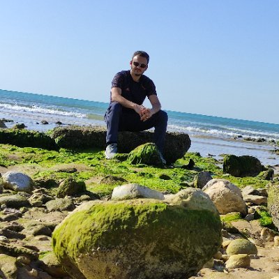 moinpish's profile picture. 