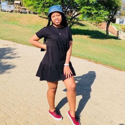 Lolonyo_G's profile picture. ❤ it means the beauty of love ❤
IG: @lolonyo_g 
AChildOfGod || Wits student || 
KZN || GP 》 Newcastle || Braam