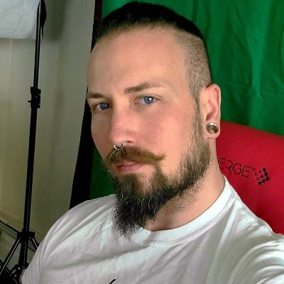 Streamer | Photographer | Artist