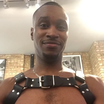 NaraikWallace's profile picture. ♒️ | Snapchat: Milwanfplayboi | Just your friendly neighborhood parking enforcement officer.