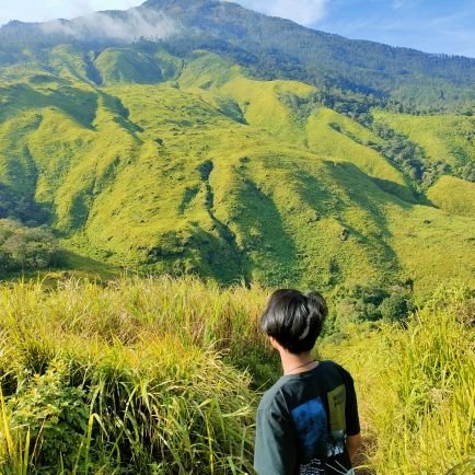 tentang seseorang