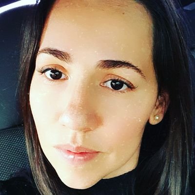 carolinemasson5's profile picture. 