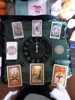 GemRoseHazelTr1's profile picture. A White Witch W/DraconicDruidry & or Druidess Origin.Does FREE READINGS(https://t.co/os8ZRTNjJR MONEY REQUIRED.JUST BOOK VIA RSVP AND/ OR LIVESTREAMED OR USTREAMED.).