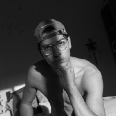 lalomemooo's profile picture. ~ Rockstar 🐝