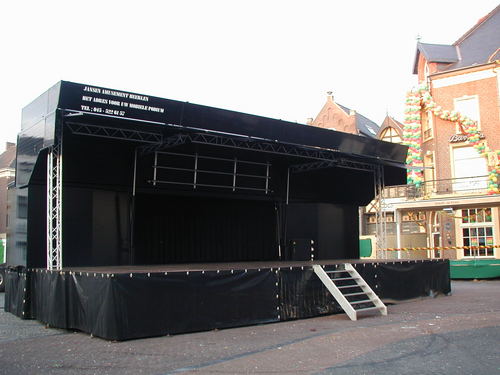 podiumlimburg's profile picture. Podiums incl. licht en geluid vanaf 350 euro per dag. http://t.co/BSXEUx08CE Onderdeel van Jansen Amusement