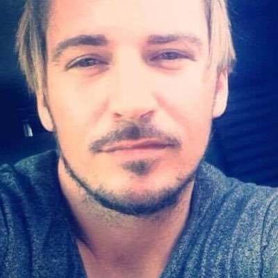 Terry2Phones_'s profile picture. Hi