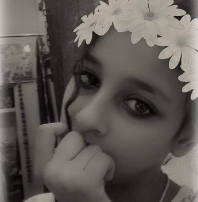 HereGauri's profile picture. Dancer👣, Foodie🍔
curlywurlyhairs🍇