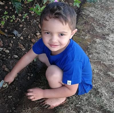 Crypto/Altcoin enthusiast. Investor💹 HODLer.💰 ARSENAL FAN.❤ Father and Husband. 👨👩👧👦Work like a slave to live like a King👑
