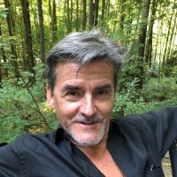 Hans-Peter Mueller (@bettenzueri) Twitter profile photo