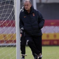 BERLIN💛❤️ (@berlin_gs) Twitter profile photo