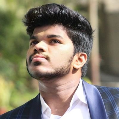 Vickytrimbake12's profile picture. 