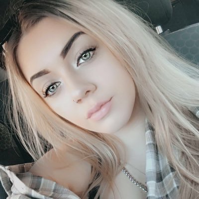 ElliePrivvv's profile picture. 💙💙💙