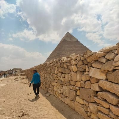 باحث عن الحقيقه
