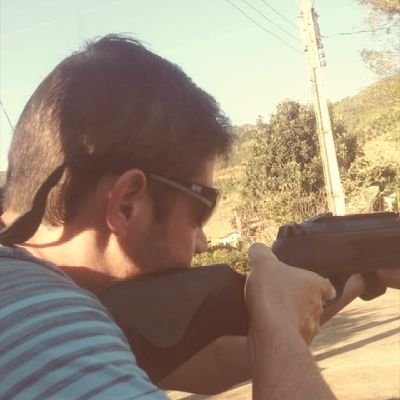 Armamentista, Cristão, conservador, patriota,
nojo de comunista.
🇧🇷(BRASIL ACIMA DE TUDO, DEUS ACIMA DE TODOS)🇧🇷