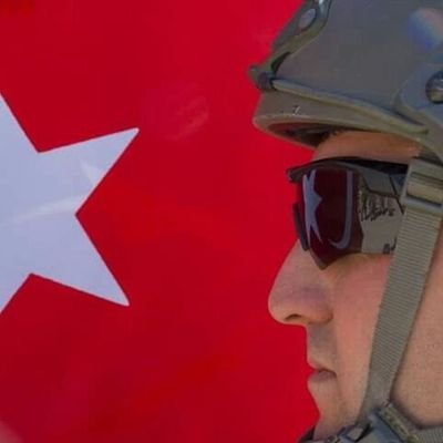 Ordun varsa Namusun var, Şerefin var, Şânın var..
Ordun varsa Ezanın var, Bayrağın var, Dinin var..
Ordun varsa Vatanın var, Cananın var, Canın var..