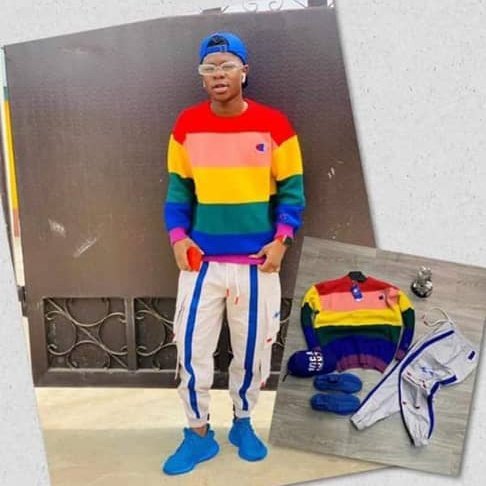 OutfitsFree's profile picture. your outfit are available at cheap rate please buy our product and there is a package 📦 for you🙏🙏🙏🙏