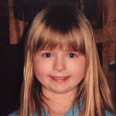 NickiJunkes's profile picture. 🤩🤩