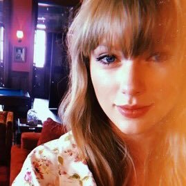 llykaswifty's profile picture. running through rose thorns