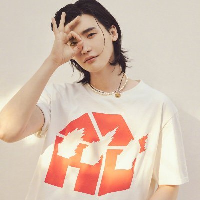 Você não vira uma dorameira, você nasce uma dorameira. 

Jongsuk é o rei deste perfil 

(Ela/dela)