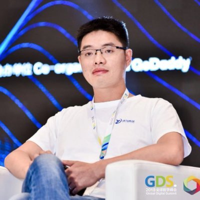 https://t.co/GQKid2NCLt COO
https://t.co/GQKid2NCLt, a global domain name trading platform, is expected to launch in June.
E-mail :Yuan@dn.com