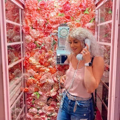 shawkatie_'s profile picture. it’d be a lot cooler if ya did