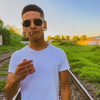 DesousaaLeonel's profile picture. 25