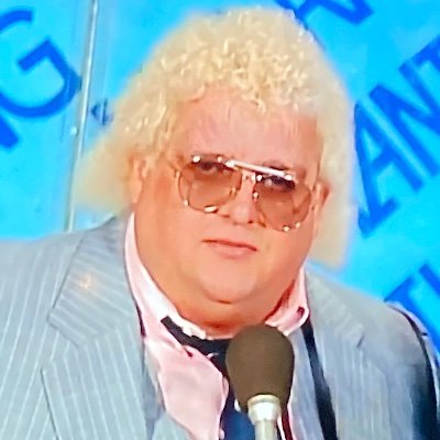 internet_pal's profile picture. Applied to MENSA but failed the physical. (It/that)

“She checks out Mozart while she does Tae-Bo, reminds me that’s there’s room to grow” - Train